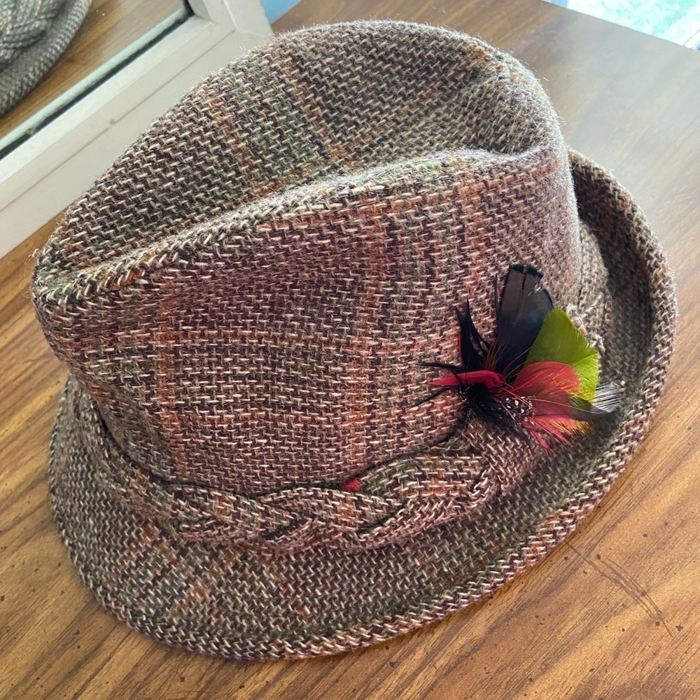 Dobbs Fifth Avenue New York Mens Wool Tweed Fedora Hat Brown Plaid Feather 6 7/8